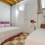 Maison Porta Leoni Apartman *