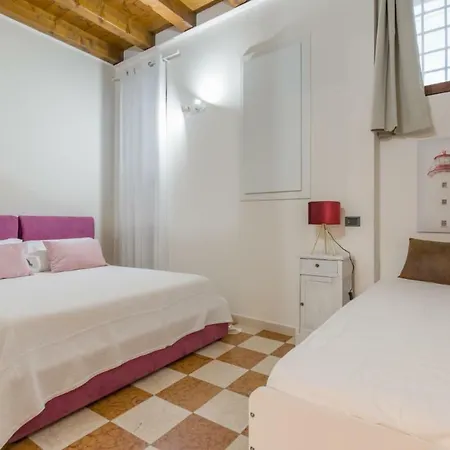 Maison Porta Leoni Lägenhet *